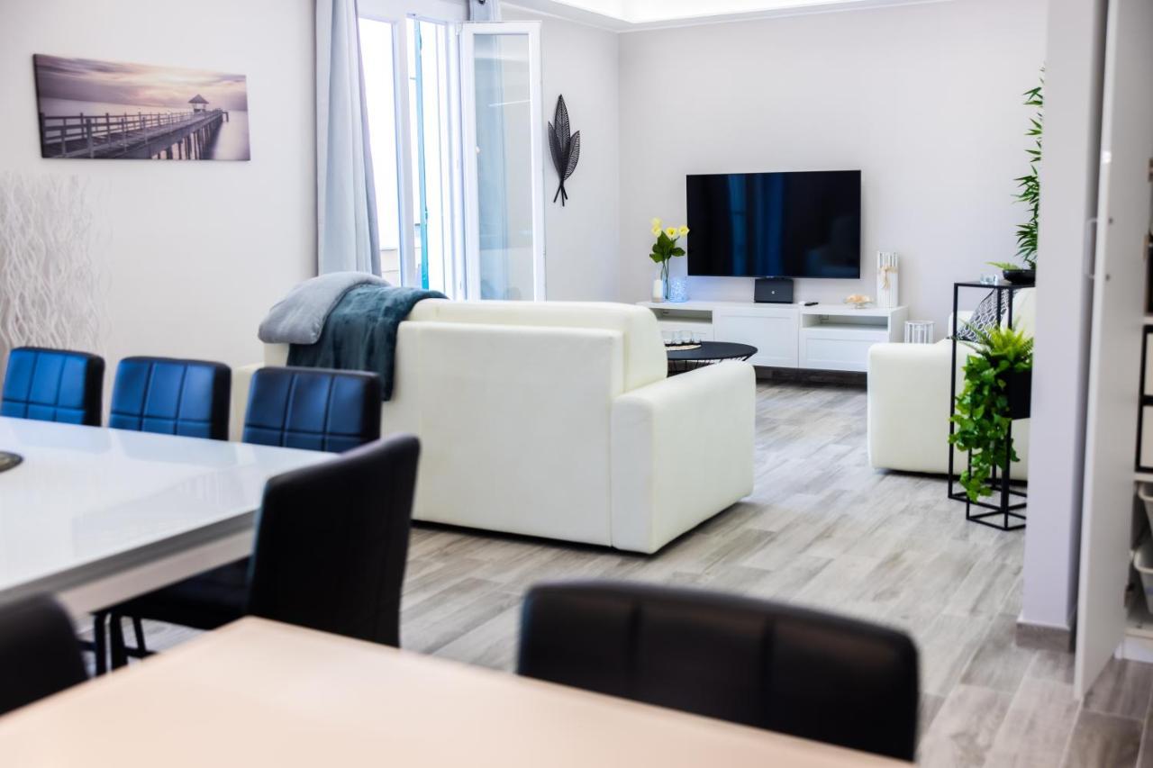 H11 Luxury Sanremo Centro - Elegante - Casino Apartment ภายนอก รูปภาพ